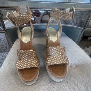 DONALD PLINER suede shoe